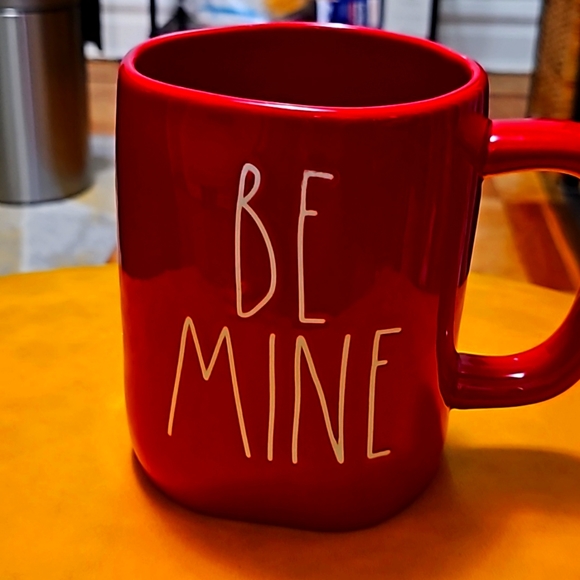 Rae Dunn Be Mine Red Mug - Picture 1 of 3